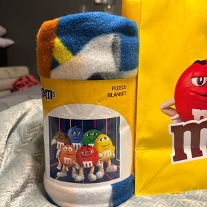 M&M blanket